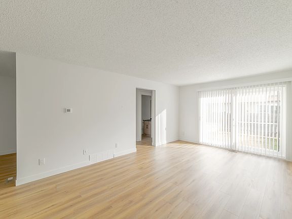 2nd image of 1 Huntington Hl NW #79