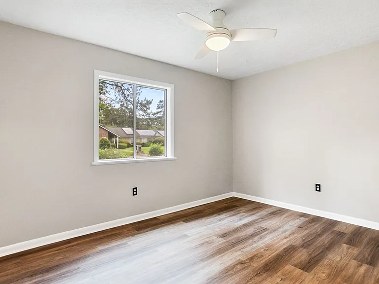 3 Oxford Ct — Photo 24