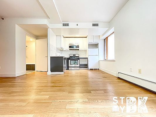 1st image of 560 Flushing Ave #2B