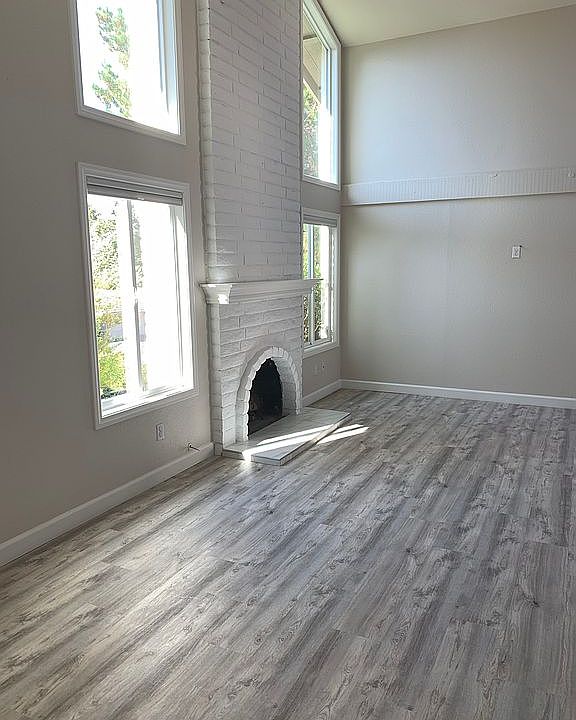 Living room with fireplace
