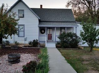 802 4th St, Victoria, KS 67671