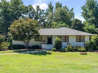 1853 Southwood Rd, Vestavia Hills, AL 35216