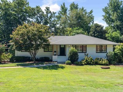 1853 Southwood Rd, Vestavia Hills, AL, 35216