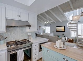 716 Poinsettia Ave #12, Corona Del Mar, CA 92625