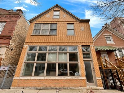 2239 N Leavitt St #2W, Chicago, IL, 60647