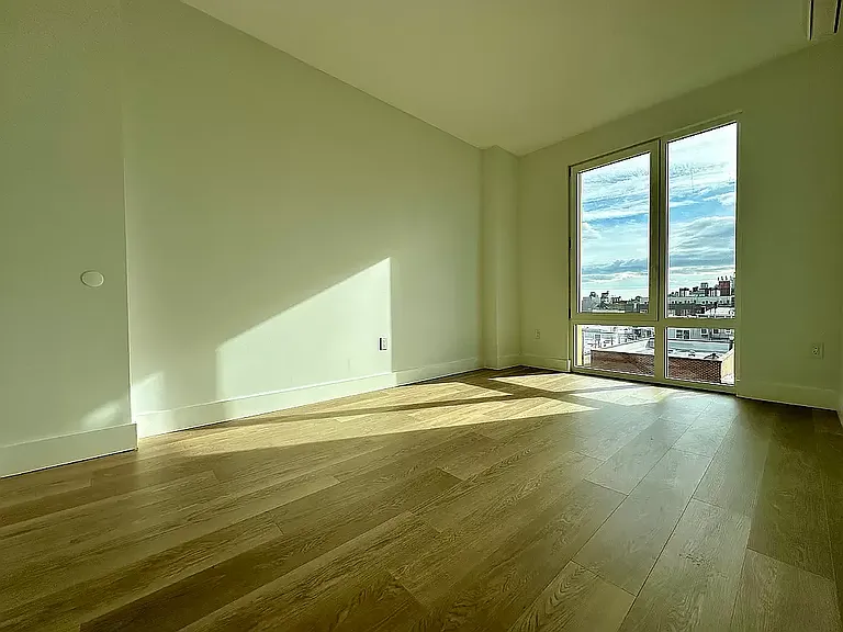 139 Frost St #4D — Photo 18