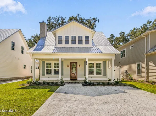 305 Rivera Dr, Saint Simons Island, GA 31522