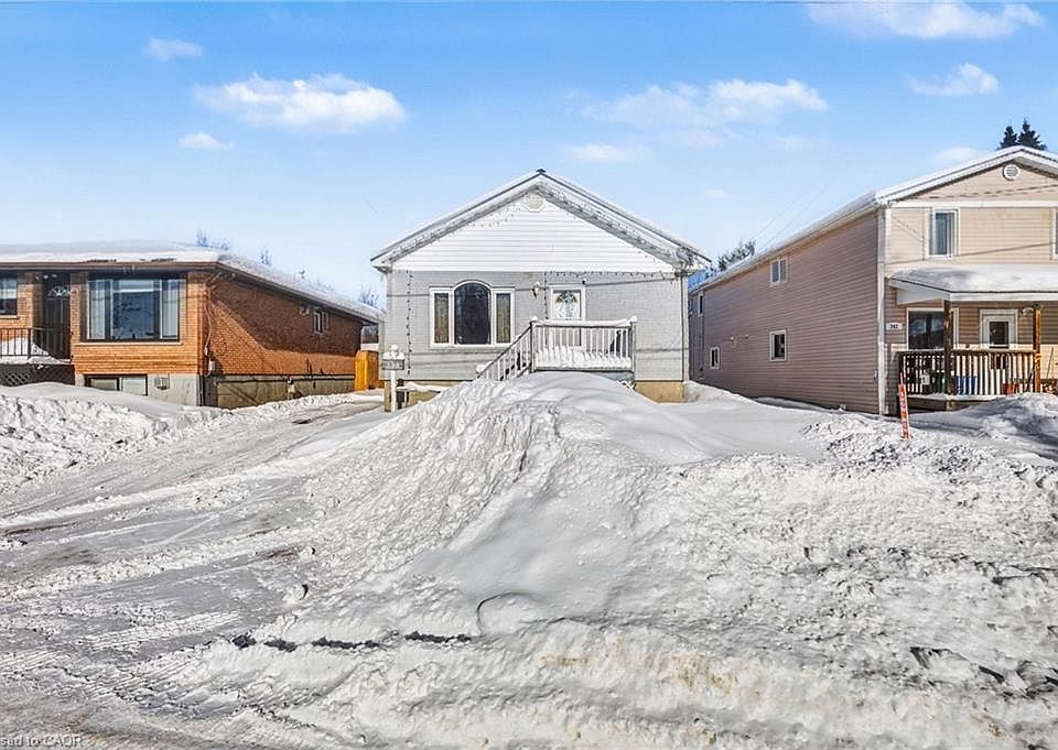 1st image of 338 Perreault St