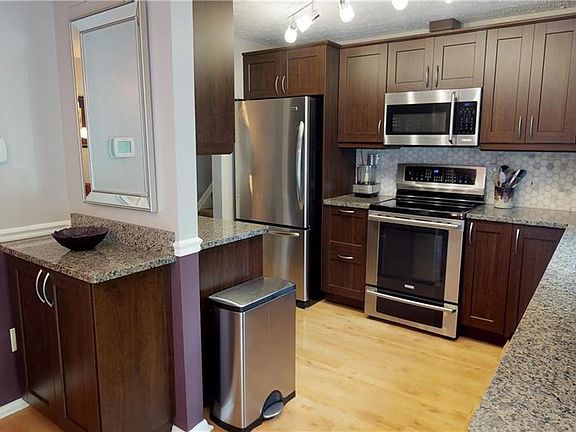 5th image of 962 Oakbrooke Dr