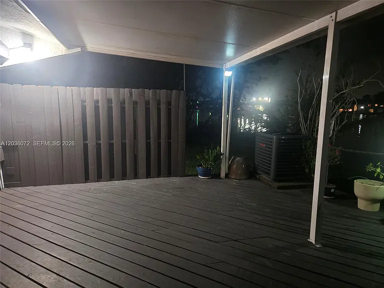 590 NE 199th Ter #2Y — Photo 31
