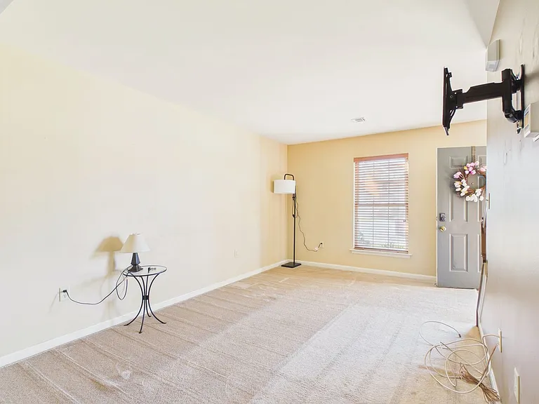 413 Waverly Rd — Photo 5