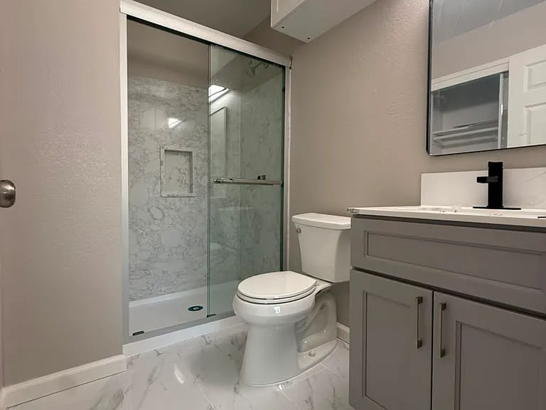 503 Hawthorn Ave #4 — Photo 5