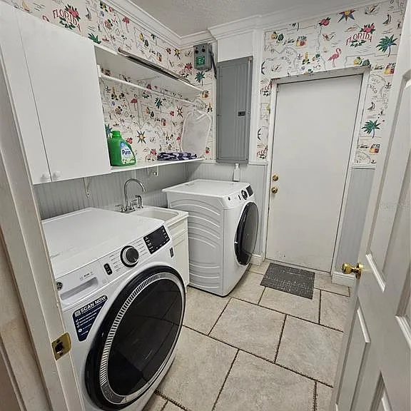 2130 Pinehurst St — Photo 16