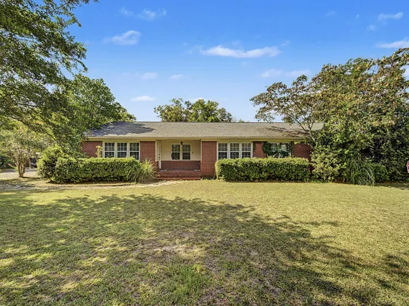 121 W Thigpen Ave, Lakeland, GA 31635
