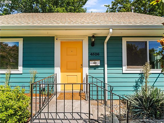 3rd image of 4526 SE 37th Ave