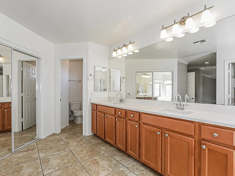 3130 E Cowboy Cove Trl — Photo 12
