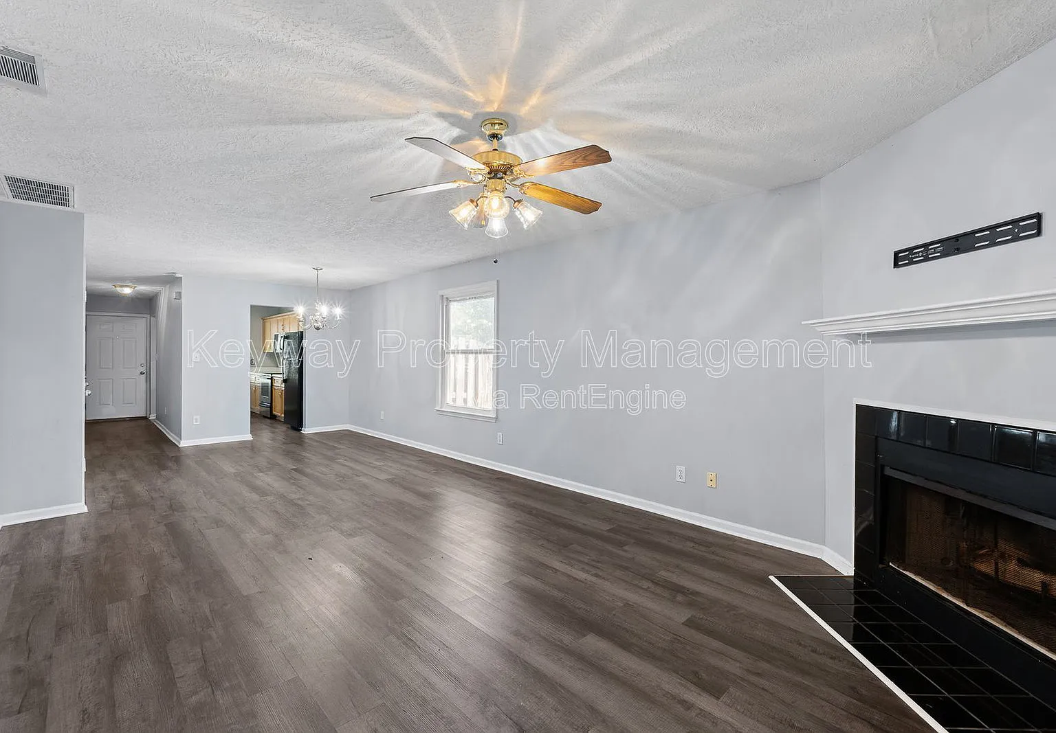 2 bed, 2.0 bath, 1040 sqft, $1,500 — Photo 3