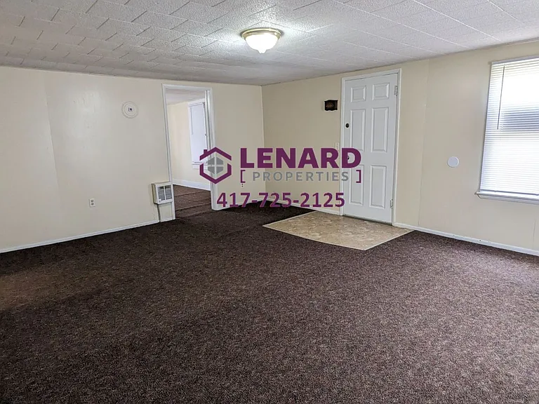 446 N Claud Ave — Photo 6