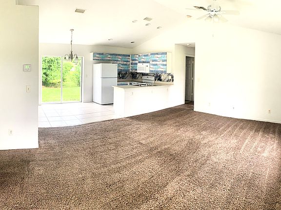 Living & Kitchen