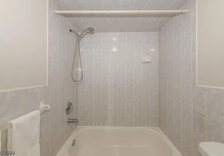 905 Olive St #2 — Photo 18