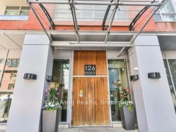 126 Simcoe St, Toronto, ON