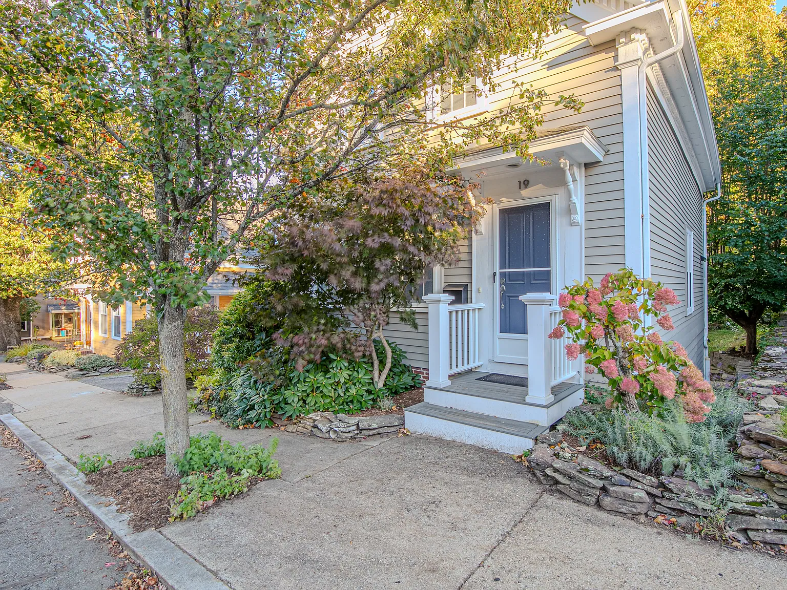 2 bed, 1588 sqft, $3,800 — Photo 4