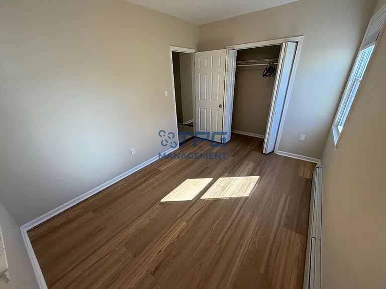 112-114 Walter St #114-1 — Photo 6