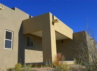1681 Via Bosque, Santa Fe, NM 87506