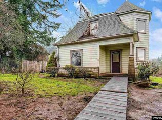 339 Montgomery St, Falls City, OR 97344