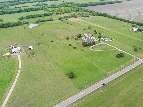 2nd image of 999B E Line Rd