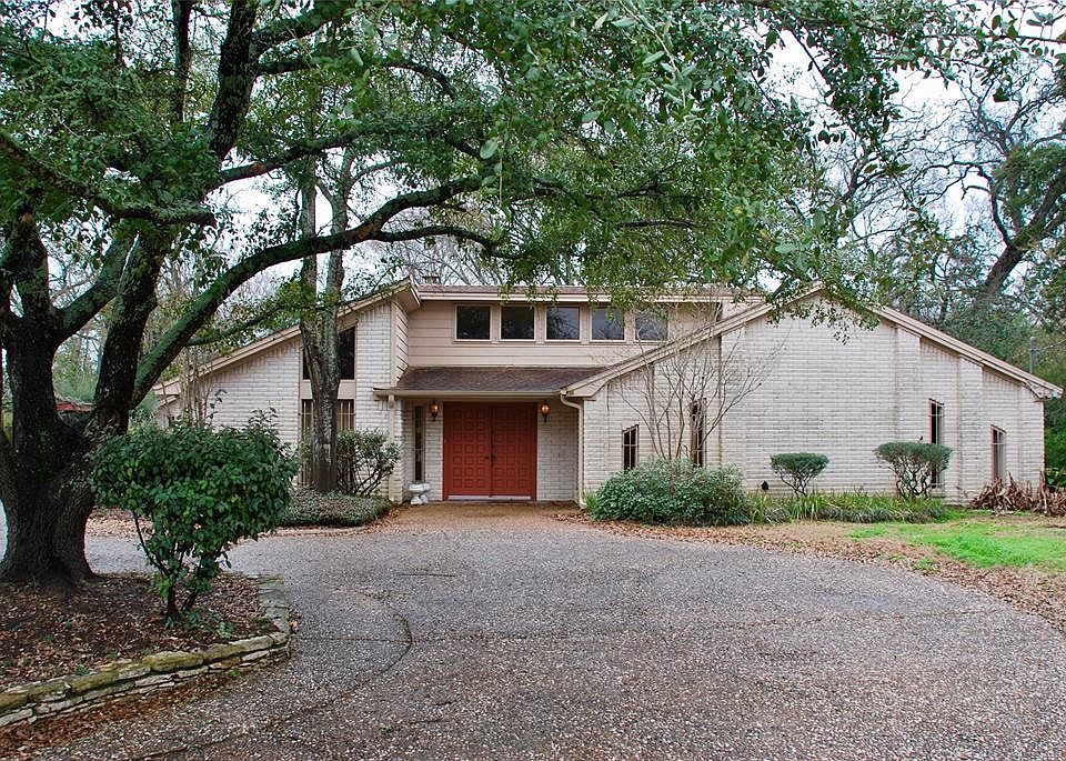2nd image of 700 Ellen Lee Ct
