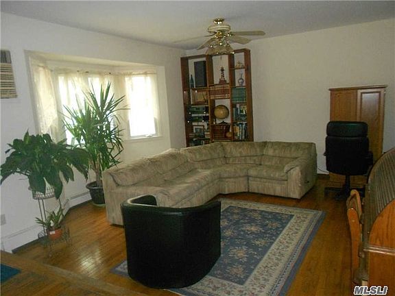 2nd image of 2194 Louis Kossuth Ave