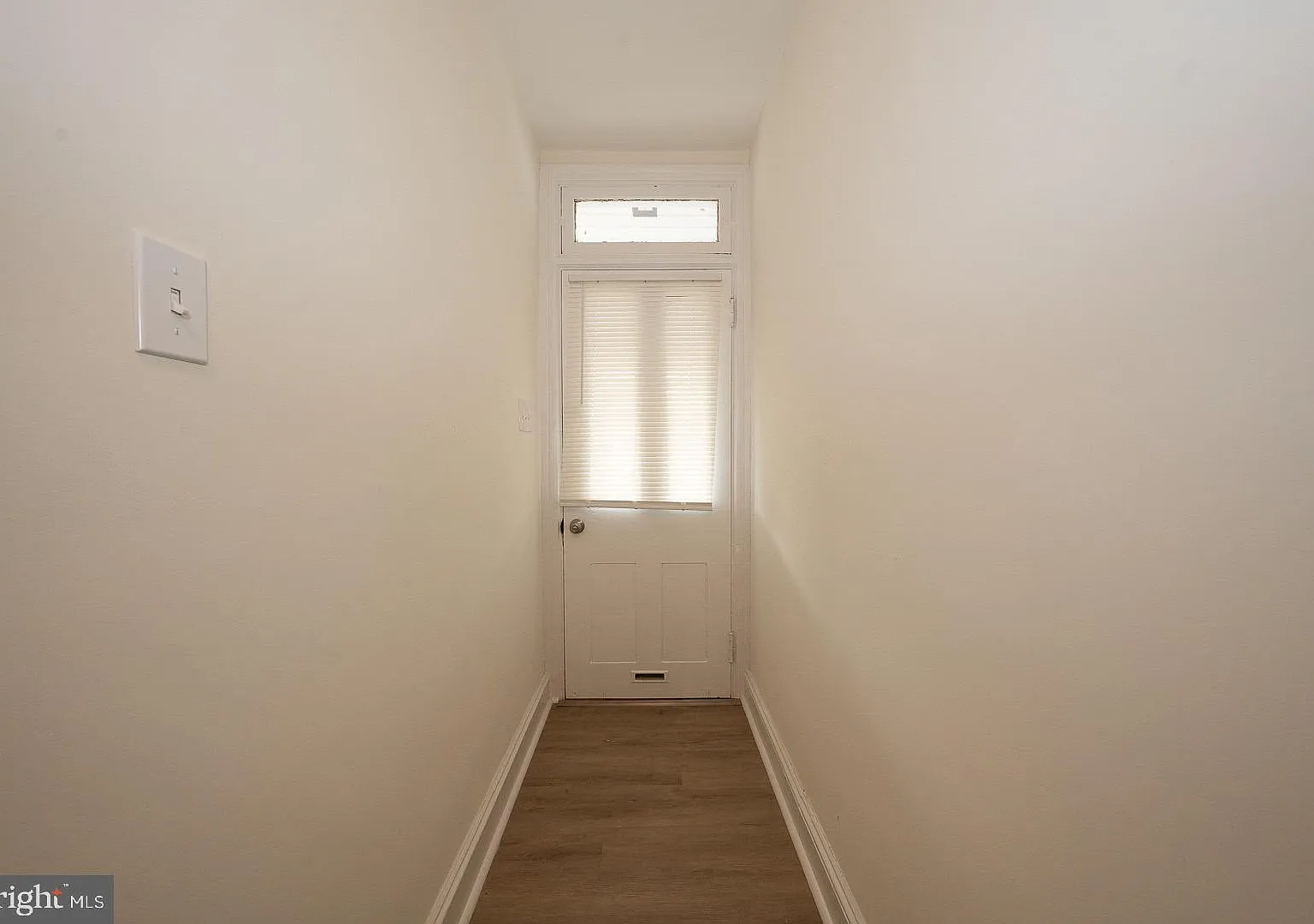 3 bed, 1.5 bath, 1548 sqft, $3,000 — Photo 3