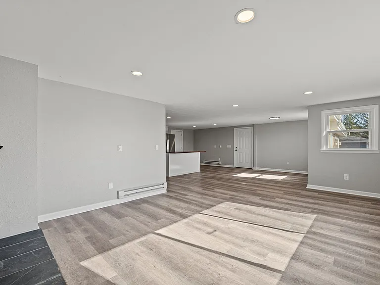 1514 W Dupont Rd — Photo 11