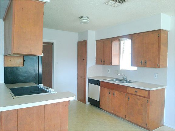 4th image of 5718 Crestgrove Dr