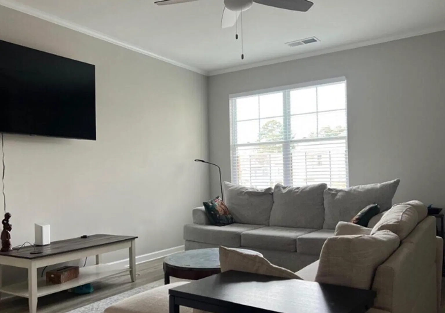 Room in 4 Bedroom Home in Atlanta — Photo 1