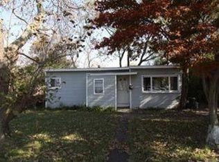 421 Albany Ave, Amityville, NY 11701