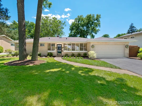 904 E Liberty Dr, Wheaton, IL 60187