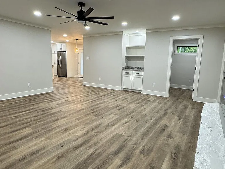 200 Wall Williams Rd — Photo 18
