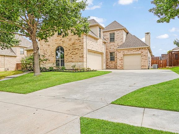 4th image of 761 Arrowhead Dr
