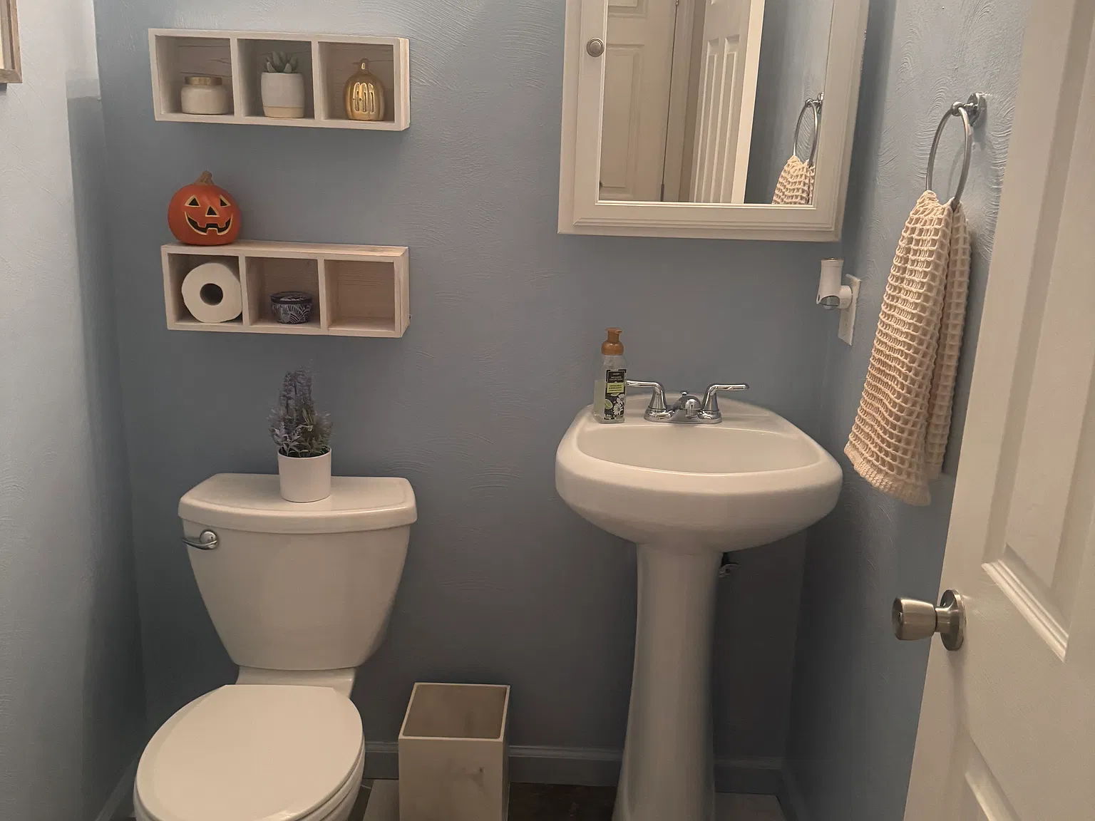 1302 Breed St — Photo 3