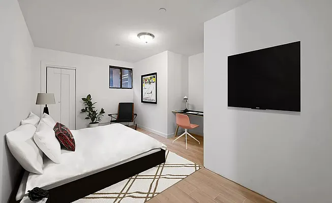 Rented by Cooper & Cooper Real Estate | media 19