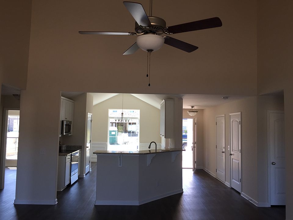 2nd image of 18 Bridlington Way