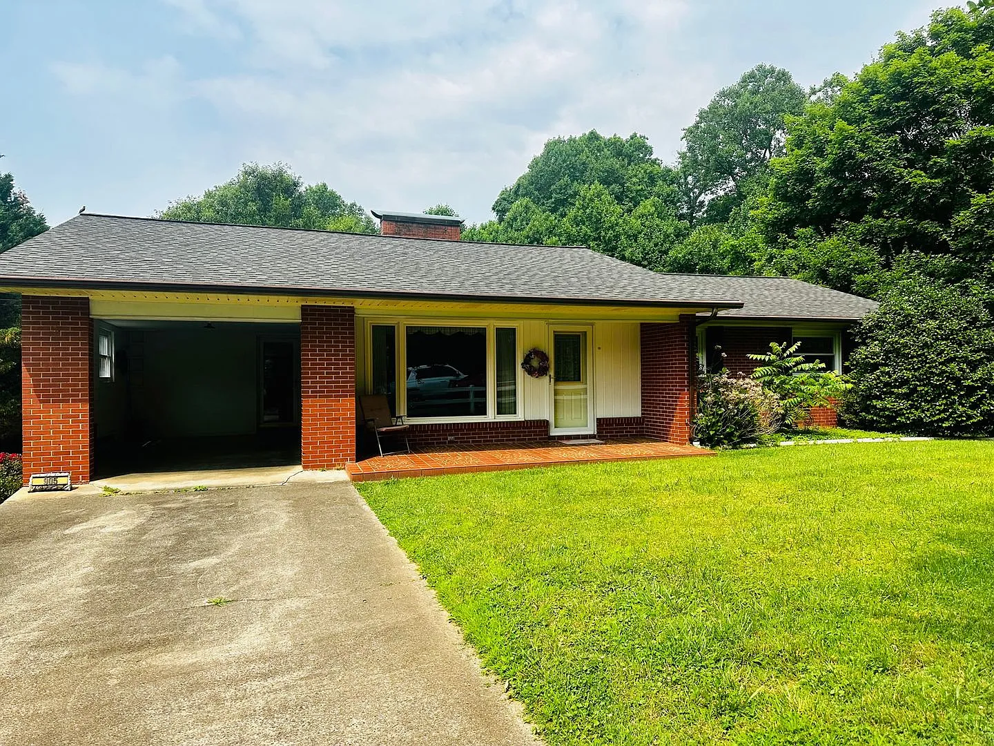 New Rental Listing - No Hud No Section 8 — Photo 1