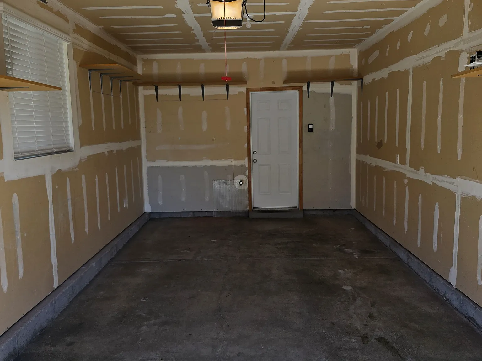3 bed, 2.5 bath, 1455 sqft, $2,500 — Photo 4
