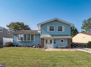 1036 Bloomfield Ave, Philadelphia, PA 19115