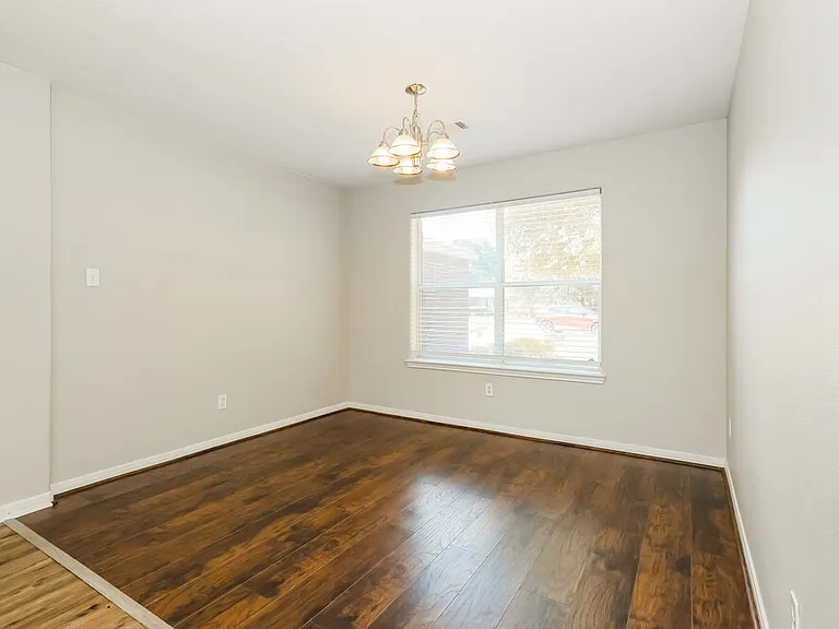 16325 Sun View Ln — Photo 6