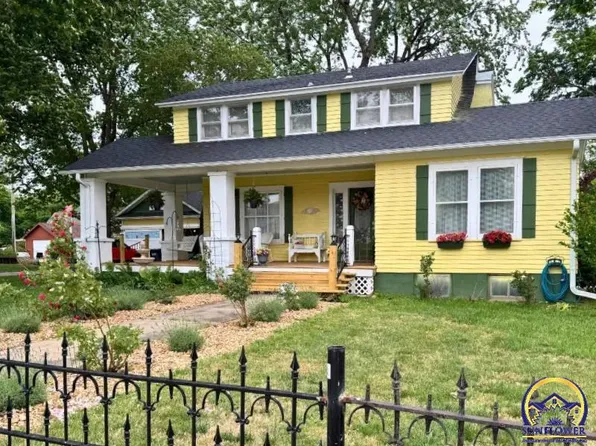 307 W Main St, Highland, KS 66035