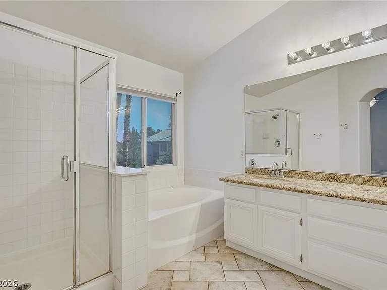 3034 Carbondale St — Photo 42
