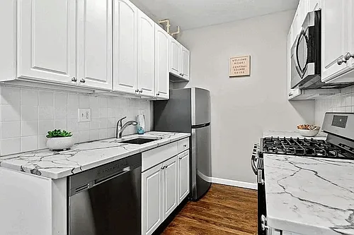856 Massachusetts Ave #10 Photo 1